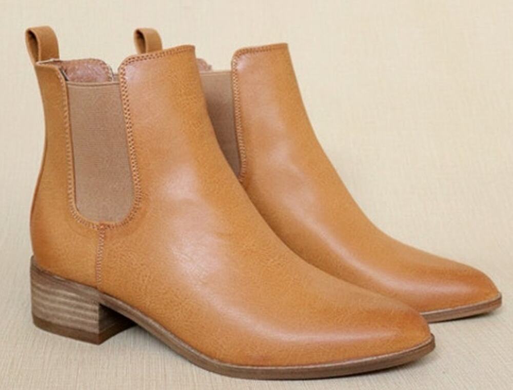 NWOT CCOCCI Tan Ankle Boots 9